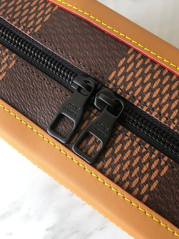 LOV - Luxurious Totes - 2286