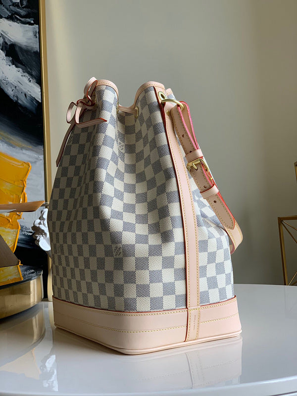 LOV - Luxurious Totes - 2194