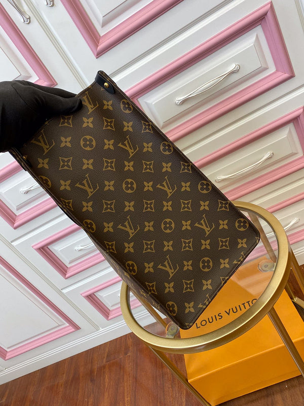 LOV - Luxurious Totes - 2662