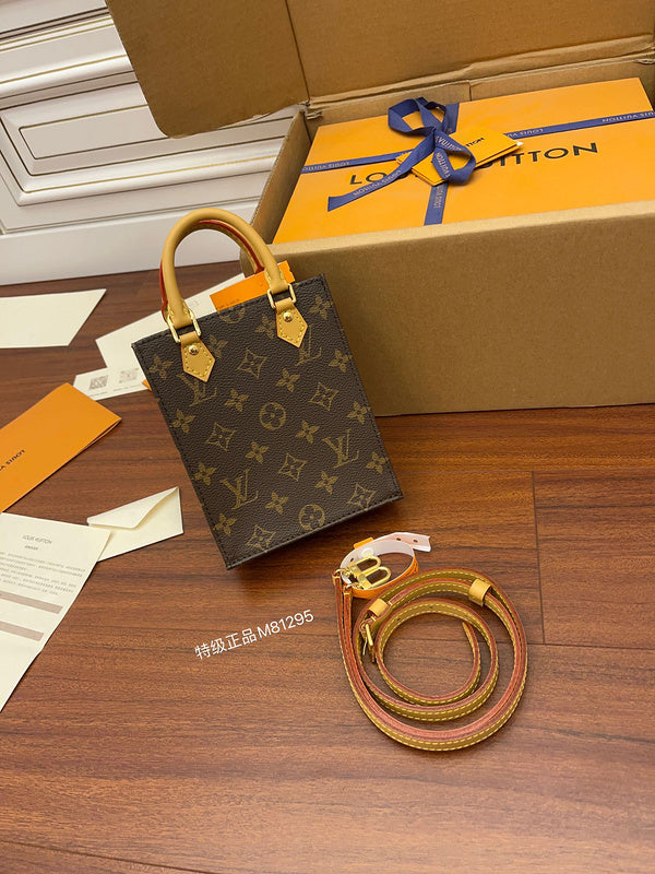 LOV - Luxurious Totes - 1494