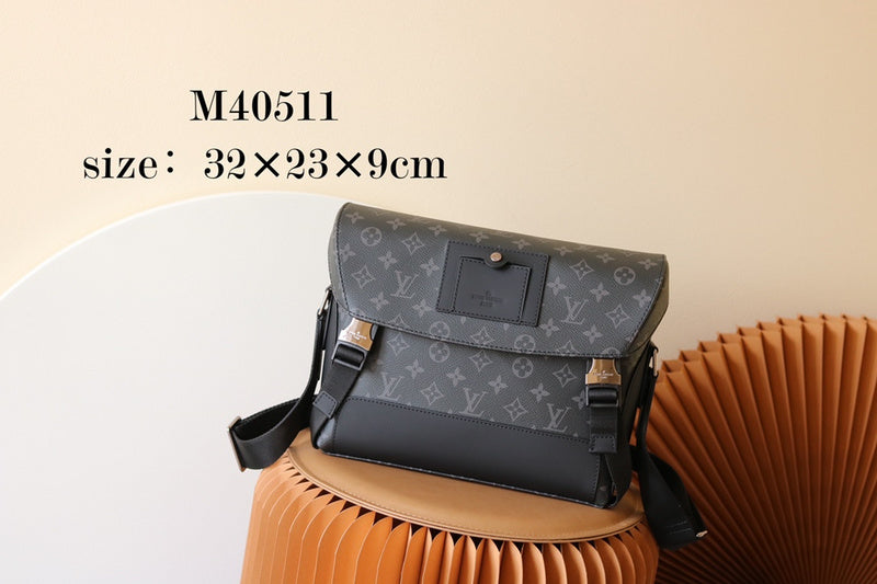LOV - Luxurious Totes - 2045