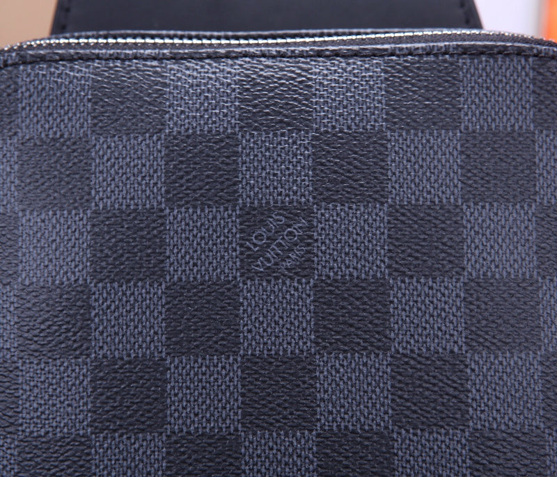 LOV - Luxurious Totes - 1903