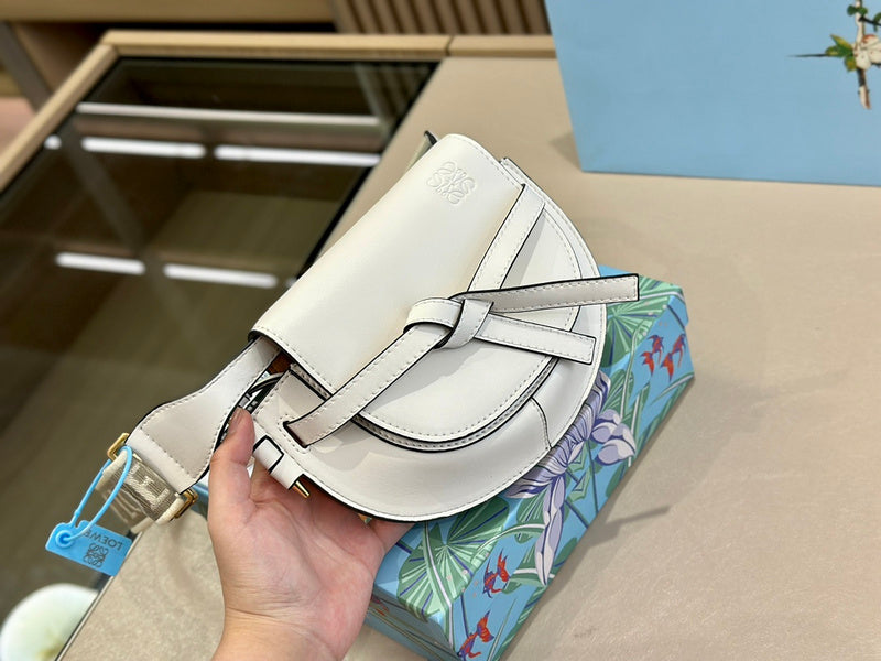 Luxurious Totes - LW-CH Bags - 011