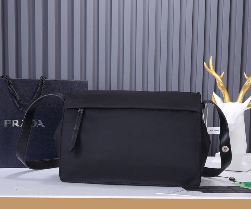 PDA - Luxurious Totes - 199