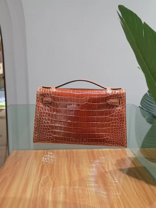 HMS - Luxurious Totes - 018