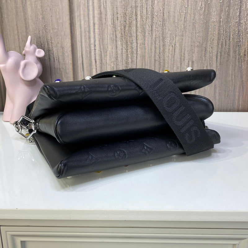 LOV - Luxurious Totes - 969