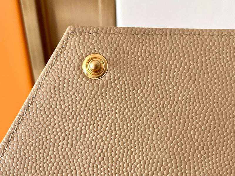 Luxurious Totes - Latest - 7070