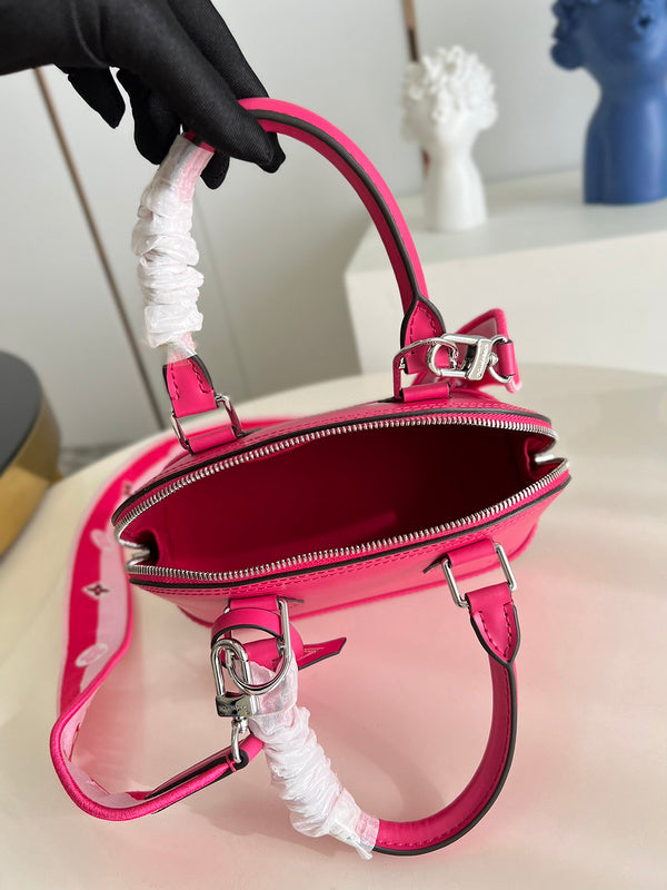 LOV - Luxurious Totes - 2122
