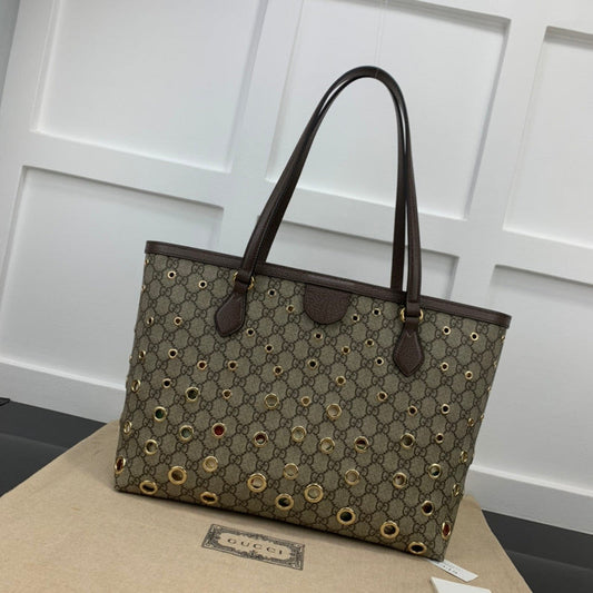 GUI - Luxurious Totes - 812