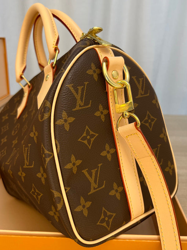 LOV - Luxurious Totes - 1636