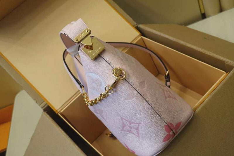 LOV - Luxurious Totes - 2477
