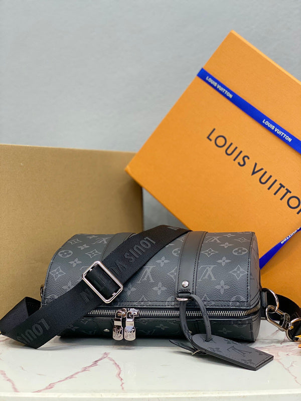 LOV - Luxurious Totes - 1101