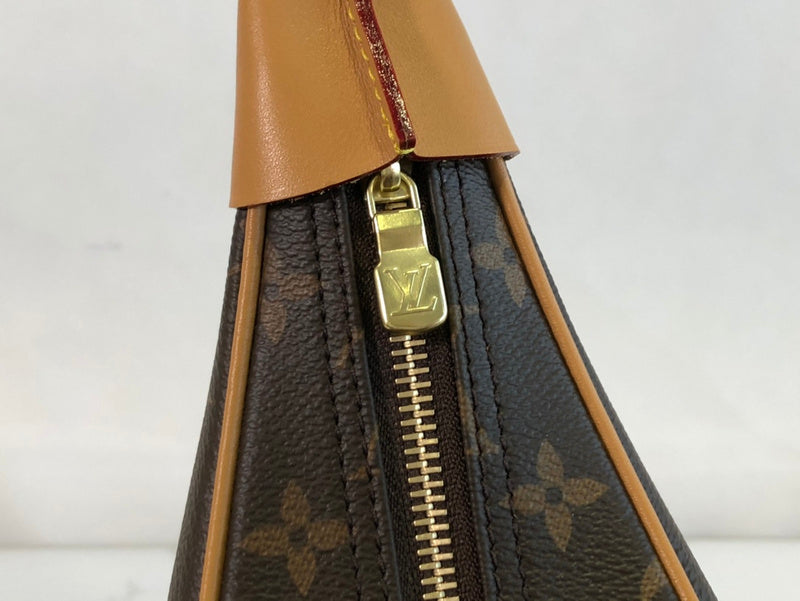 LOV - Luxurious Totes - 921