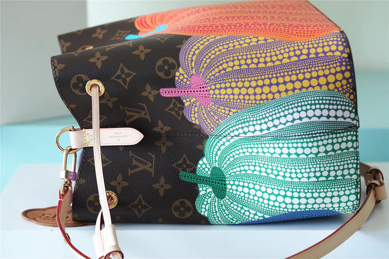 Lux-Totes - LOV Bags - 441
