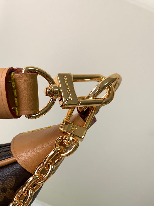 LOV - Luxurious Totes - 1731