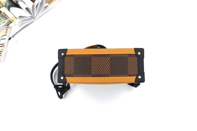 LOV - Luxurious Totes - 2610