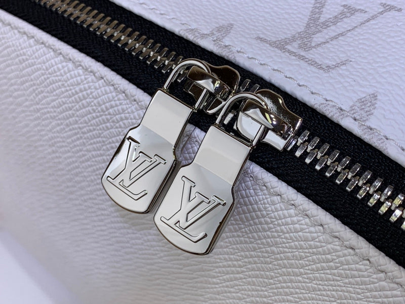 LOV - Luxurious Totes - 284