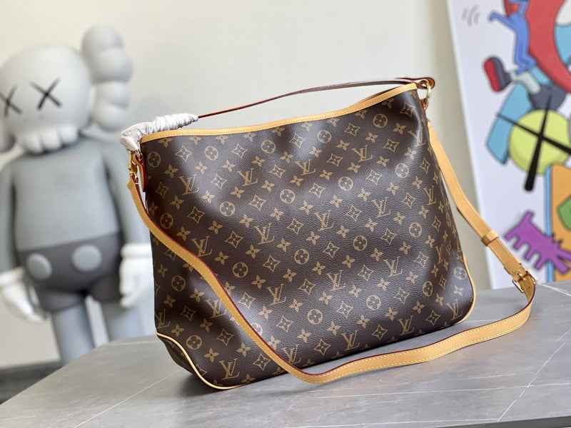 LOV - Luxurious Totes - 2077