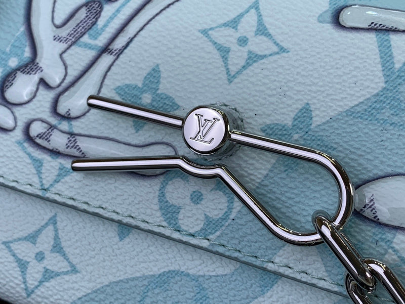 LOV - Luxurious Totes - 082