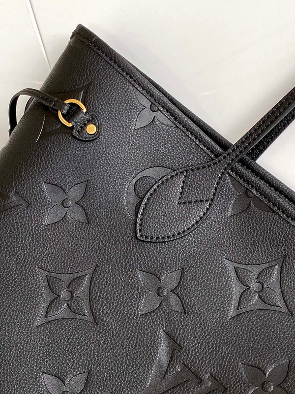 LOV - Luxurious Totes - 1673