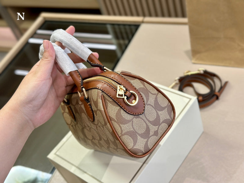 Luxurious Totes - CCH2 Bags - 076