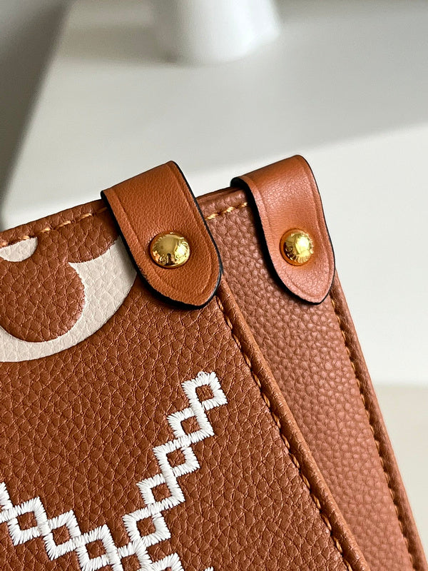 LOV - Luxurious Totes - 2015