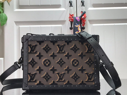LOV - Luxurious Totes - 2499