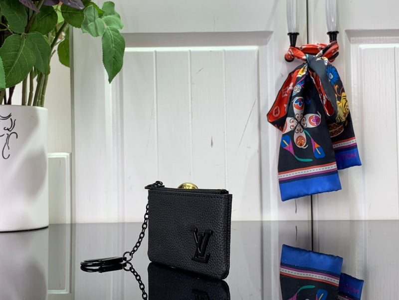 LOV - Luxurious Totes - 509