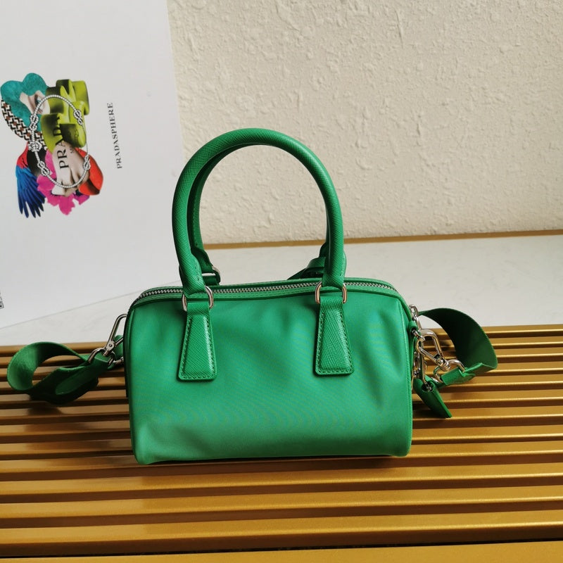 PDA - Luxurious Totes - 020