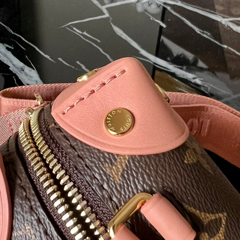 LOV - Luxurious Totes - 1711