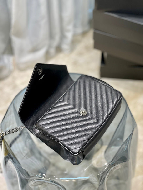 Luxurious Totes - Latest - 8418