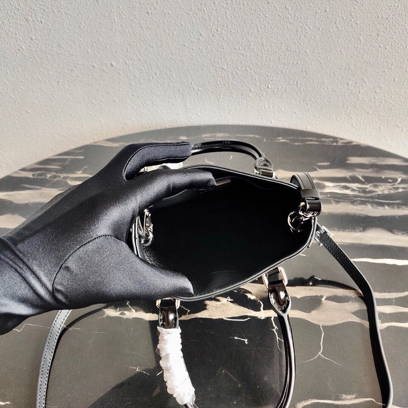 Luxurious Totes - Latest - 4644