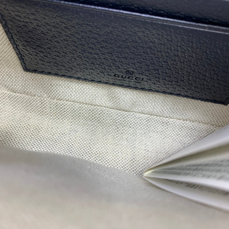 GUI - Luxurious Totes - 577