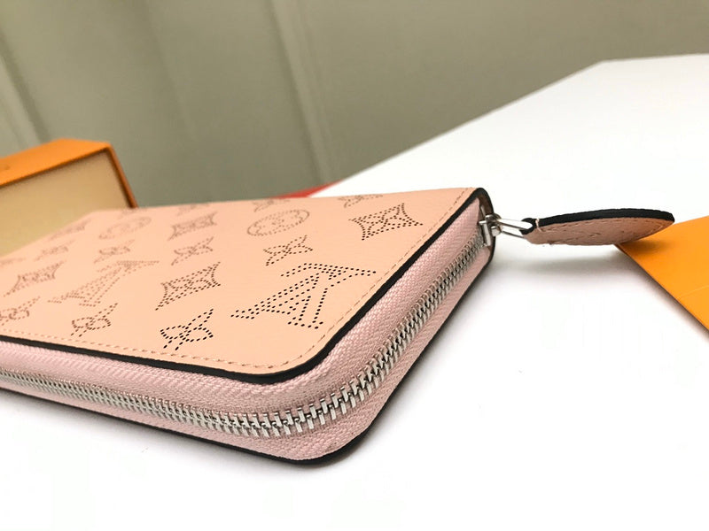 Luxurious Totes - Latest - 588