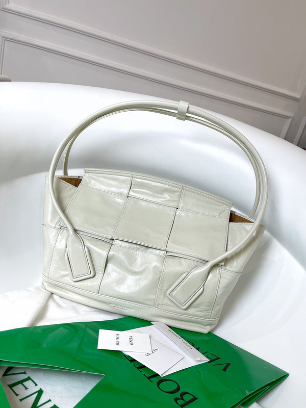 Luxurious-Totes - BV Bags - 2081