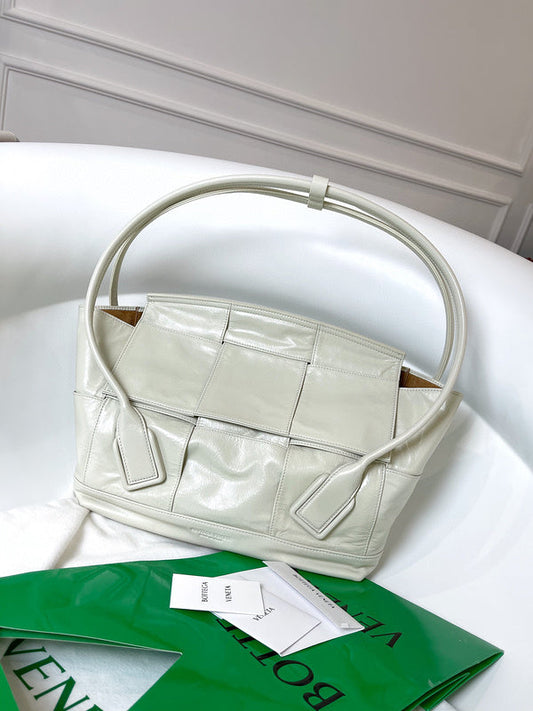 Luxurious-Totes - BV Bags - 2081