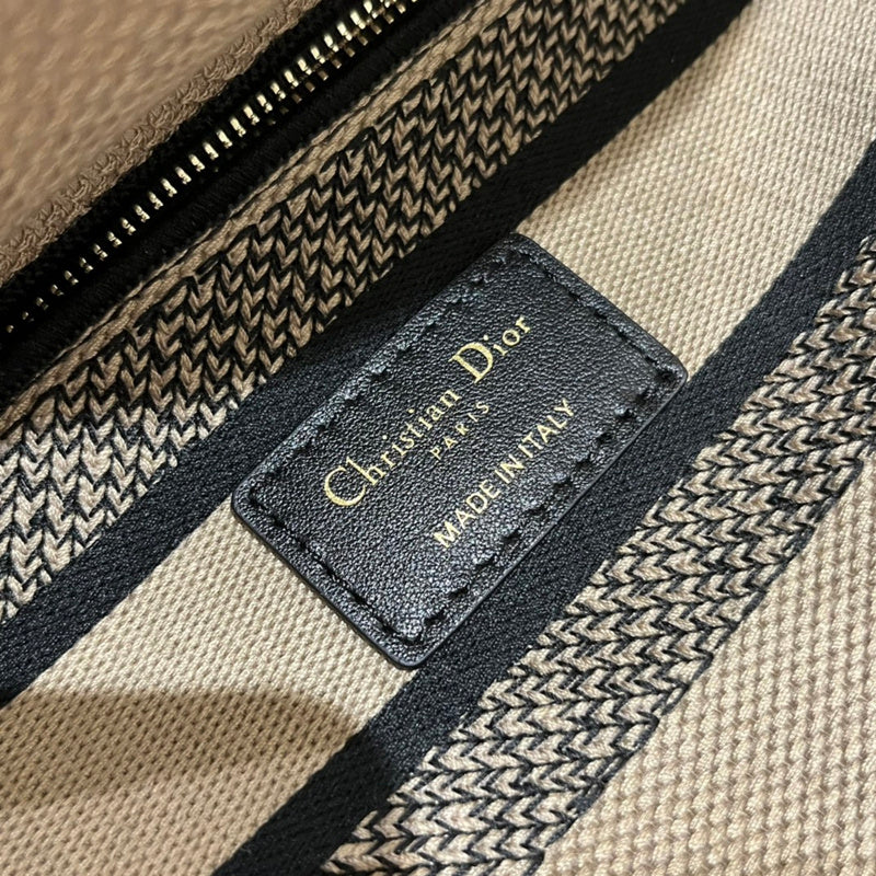 Luxurious Totes - Latest - 6203