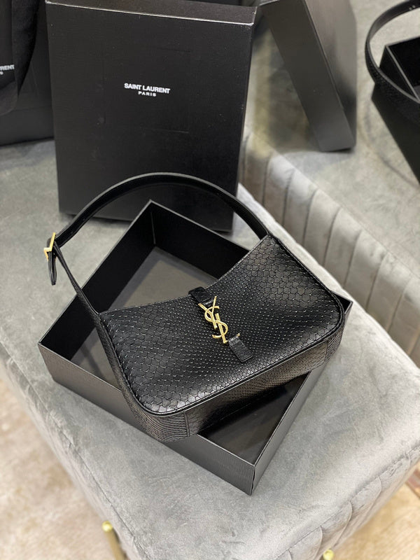Luxurious Totes - Latest - 8342