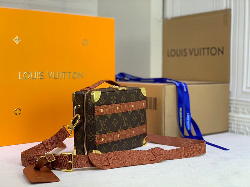 LOV - Luxurious Totes - 2352