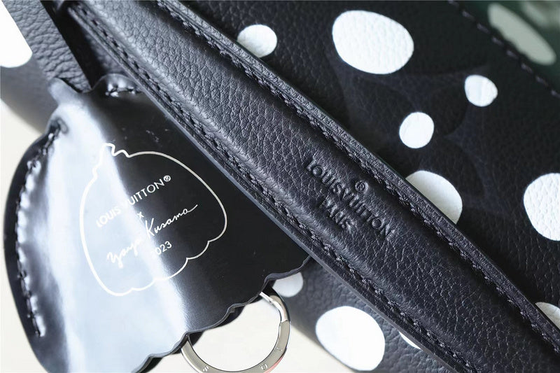 Lux-Totes - LOV Bags - 474