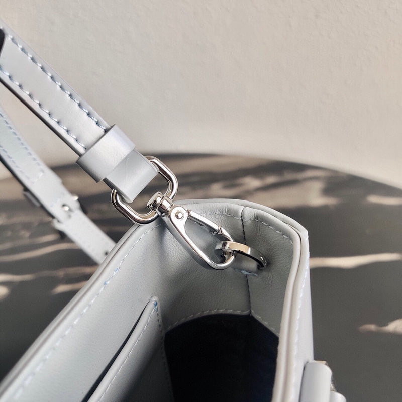 Luxurious Totes - Latest - 4645