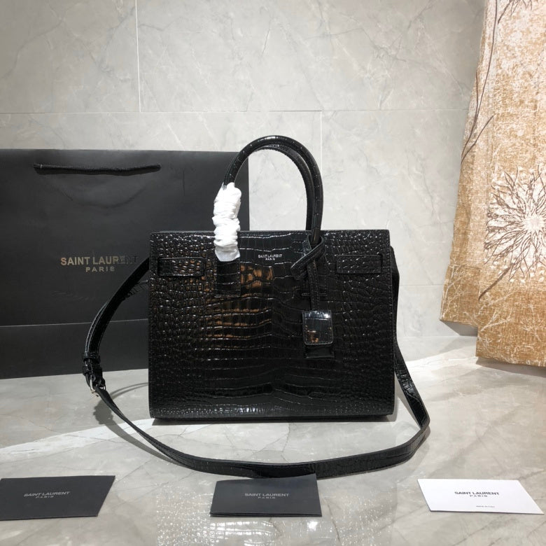 Luxurious Totes - Latest - 9481