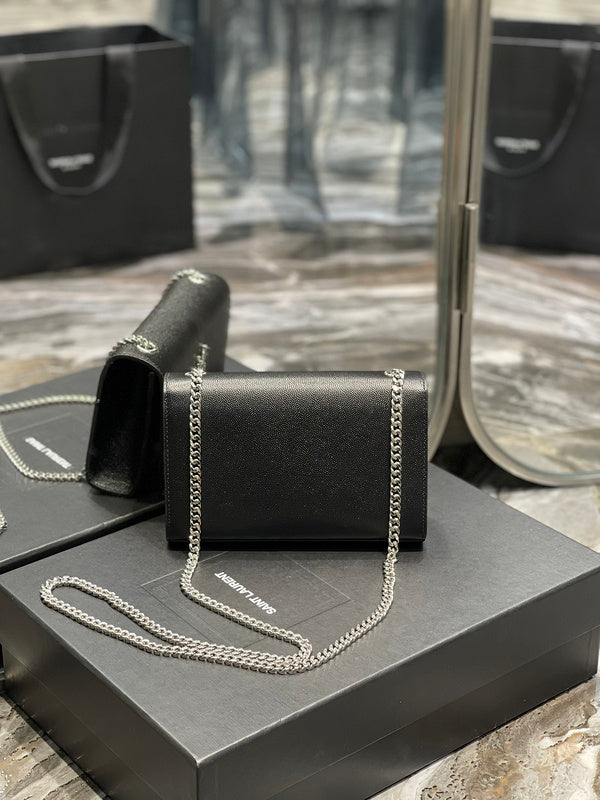 Luxurious Totes - Latest - 8522