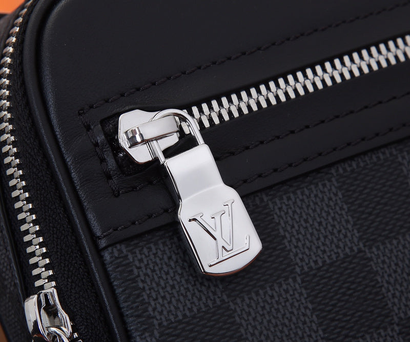 LOV - Luxurious Totes - 1660