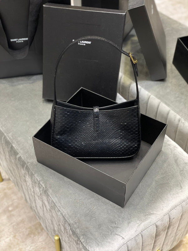 Luxurious Totes - Latest - 8342
