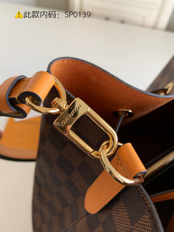 Luxurious Totes - Latest - 9765