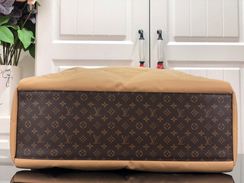 LOV - Luxurious Totes - 2107