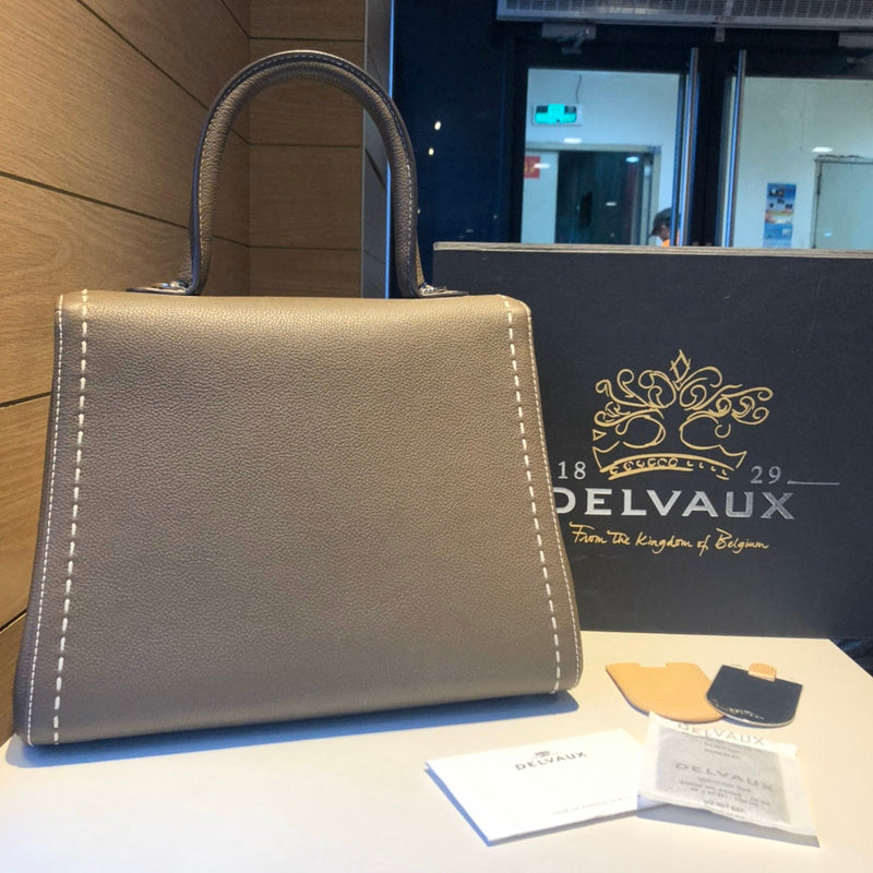 Luxurious Totes - Latest - 6160