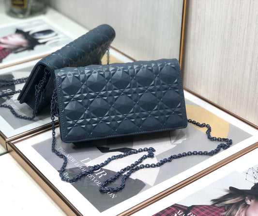 Luxurious Totes - Latest - 6425