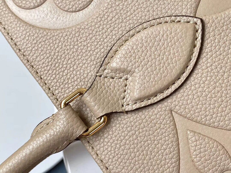 LOV - Luxurious Totes - 2664